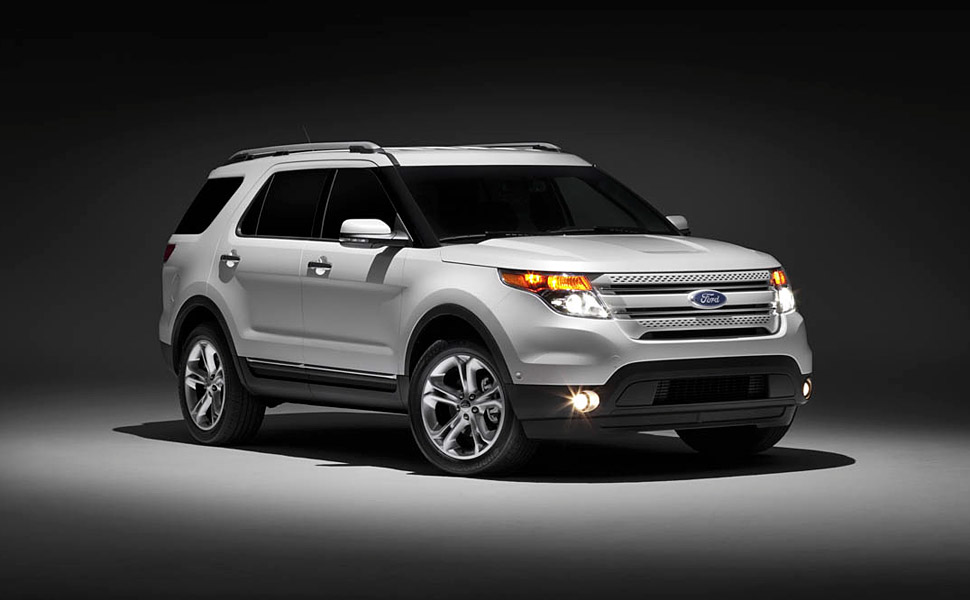 Which car rental company rents ford explorers